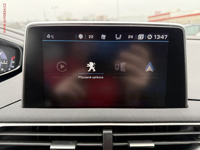 Peugeot 5008 (2019) 1.5 HDi, Allure, TZ, navi - fotka 17 z 21