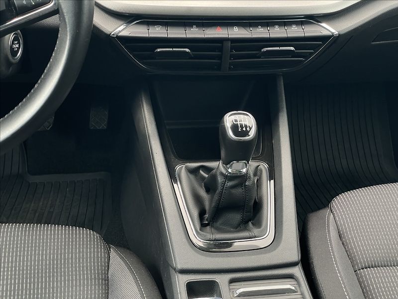 Škoda Octavia 2,0 TDI Combi Ambition Plus - fotka 13 z 24