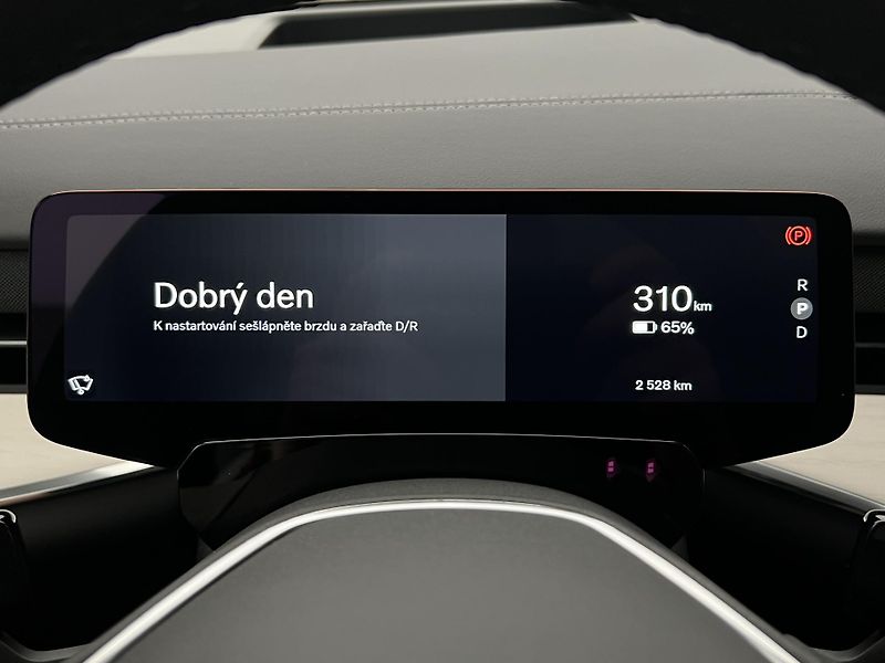 Volvo EX90 AWD TWIN MOTOR RECHARGE 7 MÍST - fotka 24 z 53