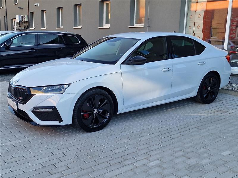 Škoda Octavia 2.0 TDI 147kW DSG 4x4 RS,1Maj - fotka 6 z 50