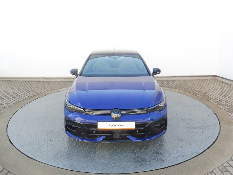 Volkswagen Golf (2026) R 2,0TSI 245 kW DSG - fotka 4 z 28