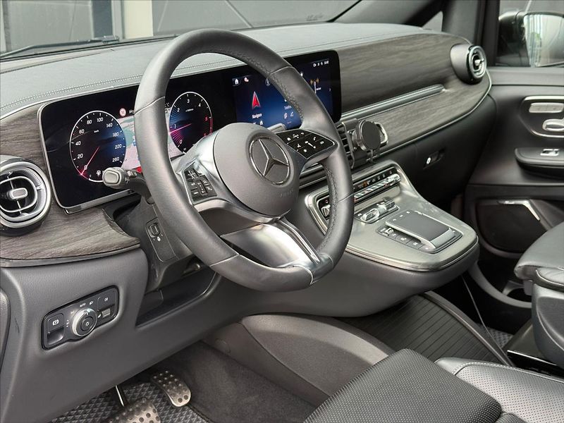 Mercedes-Benz Třídy V 2,0 300 d / Exclusive / XL / 4 - fotka 10 z 26
