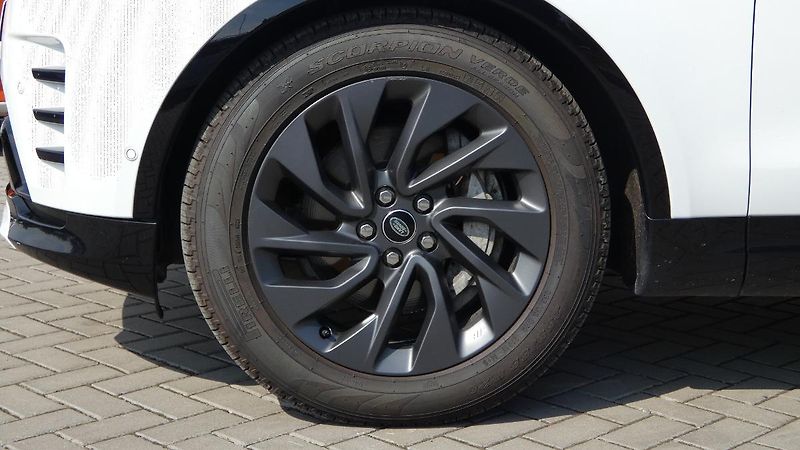 Land Rover Discovery D250 AUTO 4WD - fotka 22 z 23