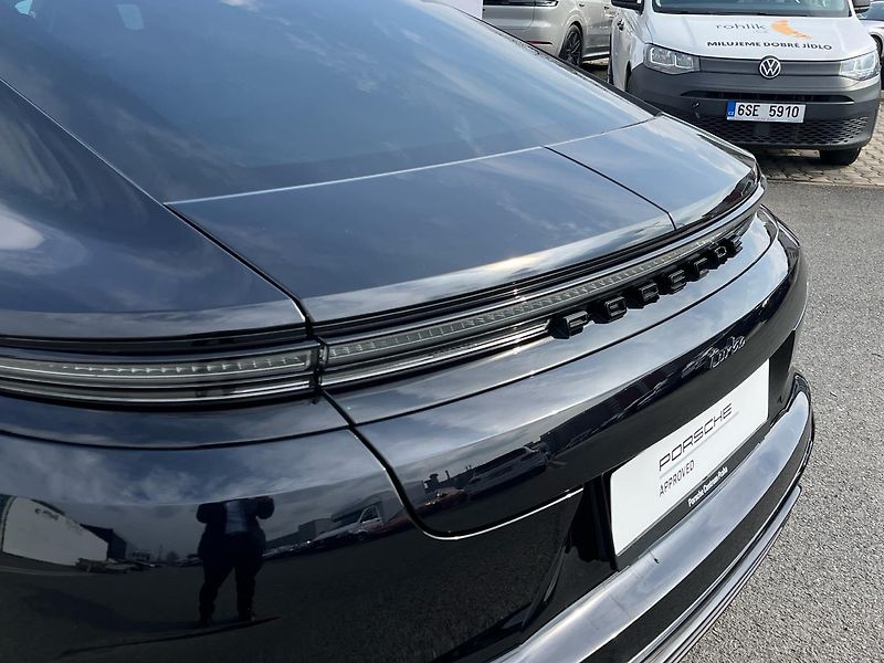 Porsche Panamera Turbo E-Hybrid - fotka 14 z 30
