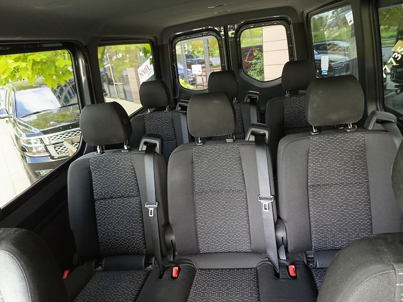 Mercedes-Benz Sprinter (2024) 319 CDI, 4x4, Tourer Select - fotka 21 z 29
