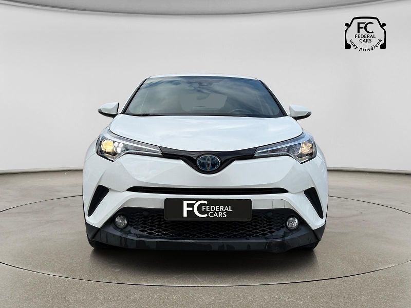 Toyota C-HR 1.8 Hybrid 90kW E-CVT Dynamic - fotka 8 z 22