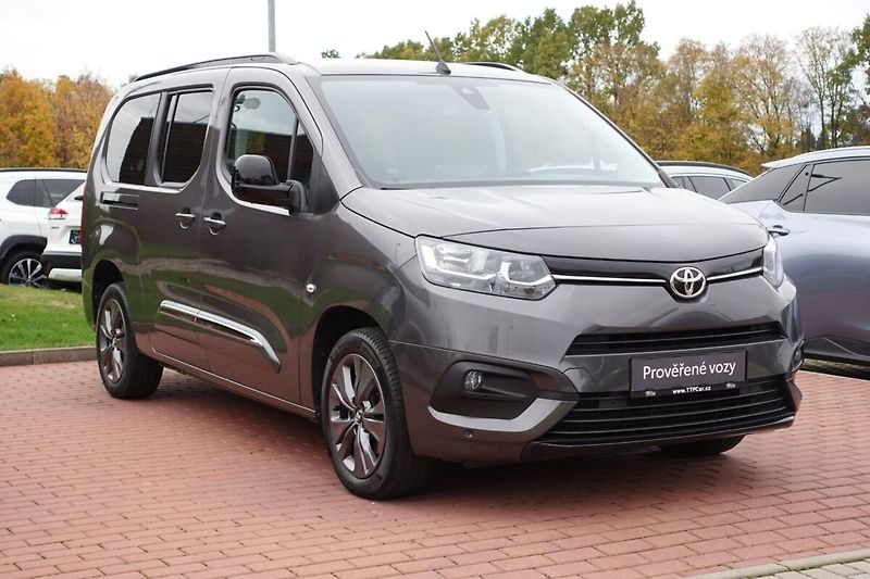 Toyota ProAce City Verso 1.5 D4-D 130 - 6 MT Long 5D Fa - fotka 3 z 32