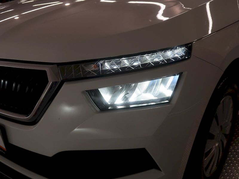 Škoda Kamiq (2023) AMBITION 1.0TSI 81KW TAŽNÉ - fotka 10 z 36