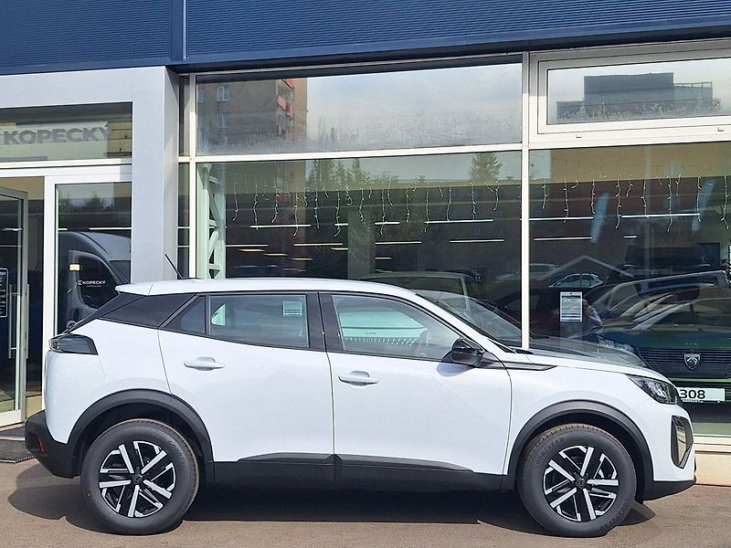 Peugeot 2008 (2026) STYLE 1.2 TURBO 100k MAN6 - fotka 8 z 22
