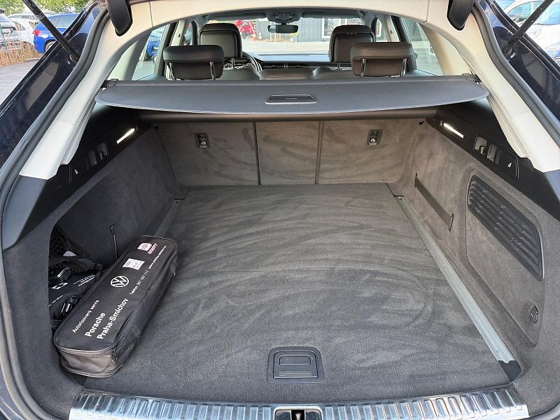 Audi A6 Avant (2023) SPORT QUATTRO 45 TFSI 195kW CZ - fotka 6 z 11