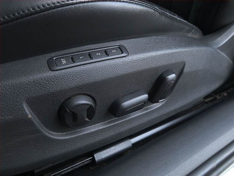 Škoda Superb (2016) 2.0 TDI, Kůže, Bi-Xenony - fotka 15 z 17