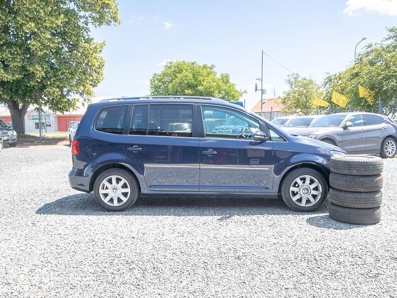 Volkswagen Touran (2014) 1.6TDI HG NAVI – 7 SEDADEL - fotka 4 z 47