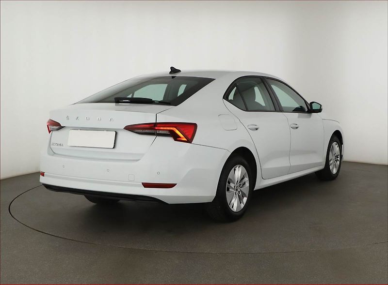 Škoda Octavia (2021) Ambition 2.0 TDI, ČR,1.maj - fotka 5 z 17