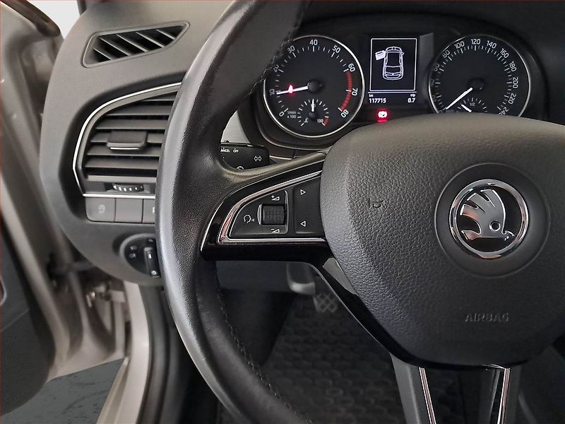 Škoda Fabia (2016) Style 1.2 TSI, Serv.kniha - fotka 18 z 23