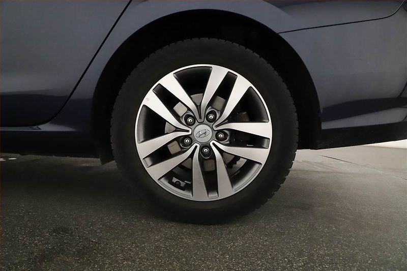 Hyundai i30 (2018) 1.6 CRDi, Automat, Tempomat - fotka 12 z 20