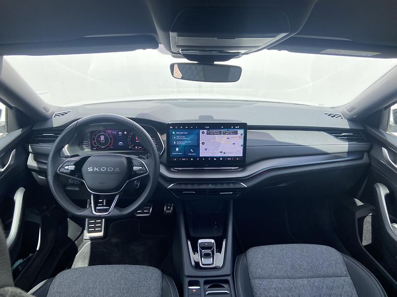 Škoda Octavia 1.5 TSI DSG / 110 kW SportLine - fotka 5 z 27
