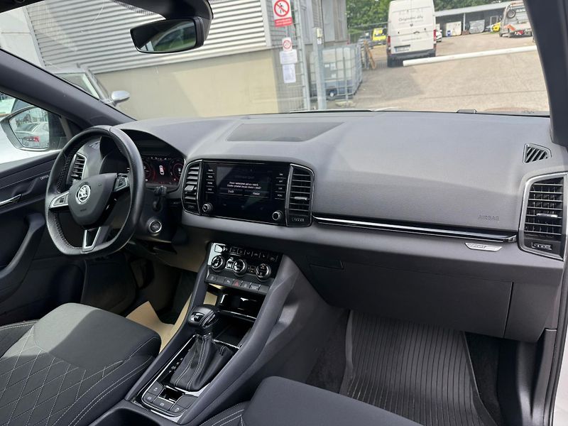 Škoda Karoq Sportline 1.5 TSI 110kw DSG - fotka 9 z 25