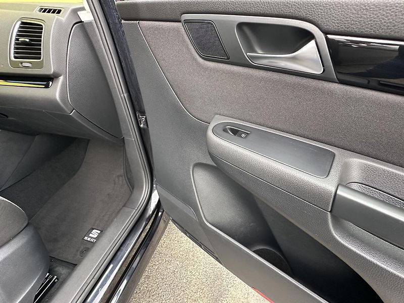 Seat Alhambra (2017) STYLE 1.4/110kW*7.Míst.*2.Maj. - fotka 24 z 44