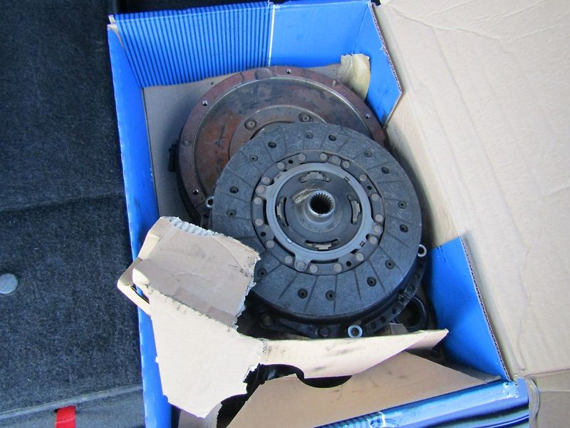 Ford S-MAX (2008) 1.8 TDCi 92kW  7 MÍST - fotka 22 z 35