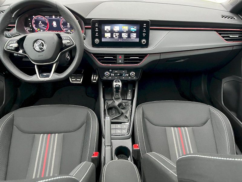 Škoda Scala (2024) 1.0 TSI 85kW Monte Carlo DSG - fotka 17 z 28