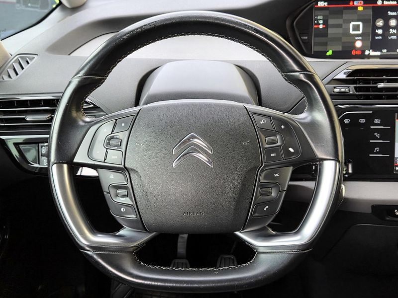 Citroën Grand C4 SpaceTourer 1,5 bHDi 7m SERVISNÍ KNÍŽKA - fotka 44 z 52