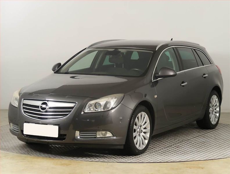 Opel Insignia (2011) 2.0 CDTI, 4X4, Serv.kniha - fotka 2 z 19