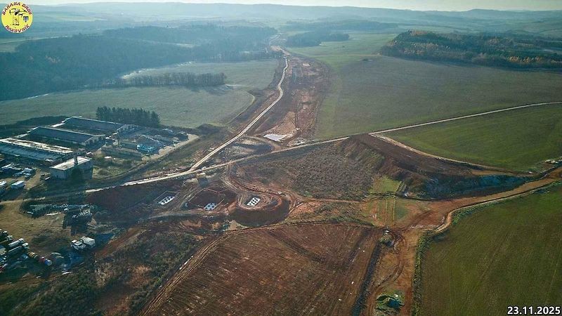 Staveniště dálnice D6 úseku Petrohrad - Lubenec. Foto: Jan Banán Svoboda