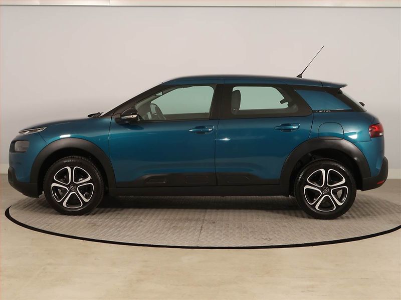 Citroën C4 Cactus (2020) 1.2 PureTech, Serv.kniha - fotka 3 z 17
