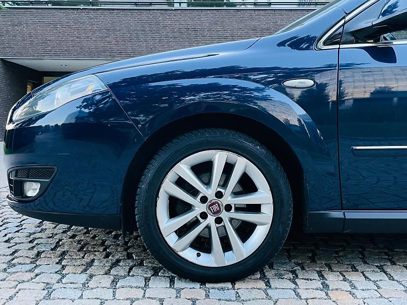 Fiat Croma 1.9D SENZORY SERVISKA TAŽNÉ - fotka 42 z 42