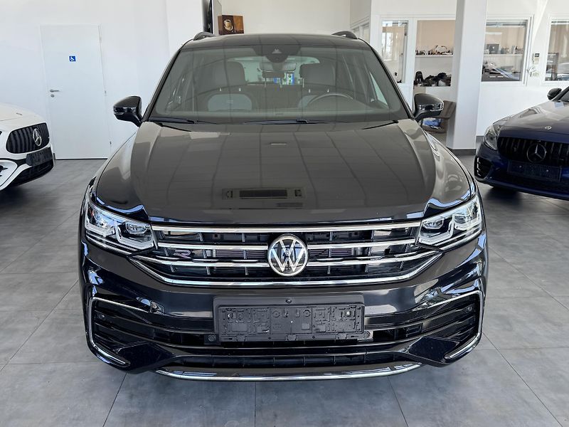 Volkswagen Tiguan (2021) 2,0TSi 4M R-LINE LED NAVI  - fotka 3 z 33