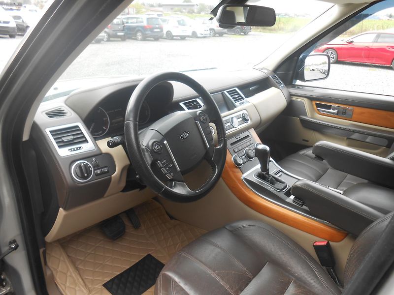 Land Rover Range Rover Sport 3.0D,180KW,4x4,XENONY,Tažné! - fotka 29 z 48