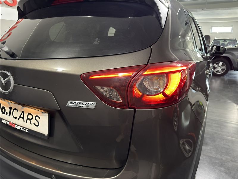 Mazda CX-5 2,0   i 121KW REZERVACE - fotka 31 z 38