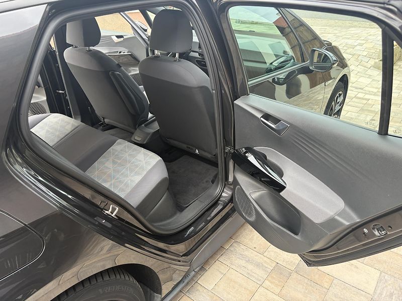 Volkswagen ID.3 (2020) PRO 62kwh, 150kw - fotka 11 z 13