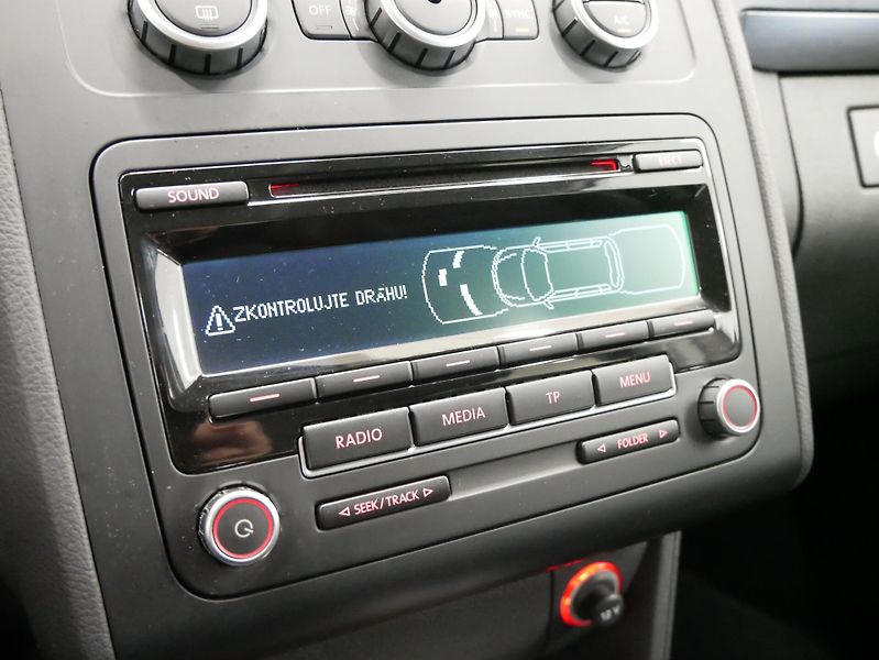 Volkswagen Touran - fotka 20 z 25