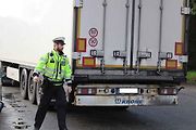 Do jihočeského měření emisí a kontrol u hotelu Sloup na silnici I/3 (bývalá E55) se zapojili policisté krajské dopravní policie, z dálničního oddělení Borek a táborští dopraváci. Vozidla se řidiči naváděli také z blízké dálnice D3.