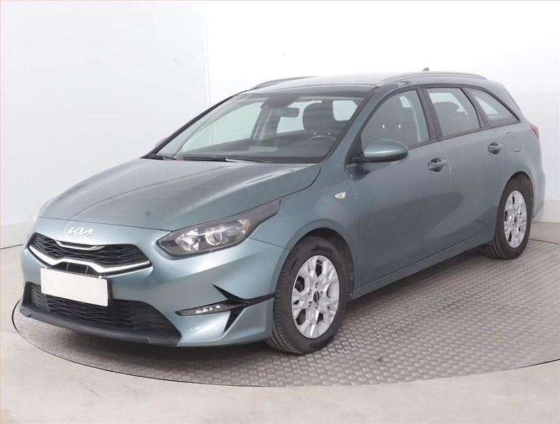 Kia Ceed (2023) Spin 1.0 T-GDI, SPIN, DPH - fotka 2 z 16
