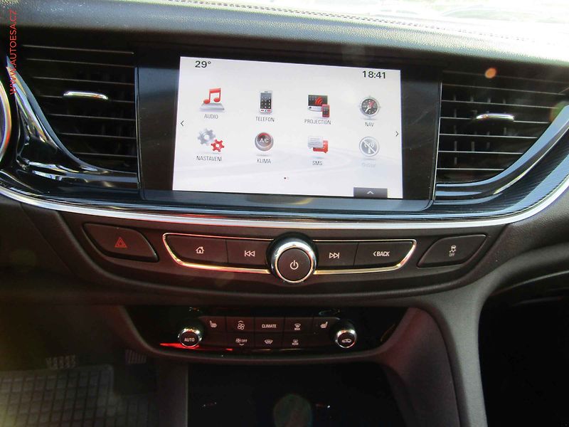 Opel Insignia (2017) 1.5T, LED, navi park.čidla - fotka 11 z 18