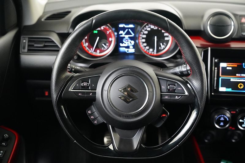 Suzuki Swift - fotka 16 z 23
