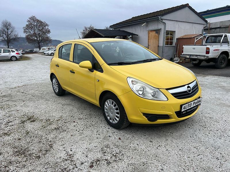 Opel Corsa 1.0i - fotka 2 z 14