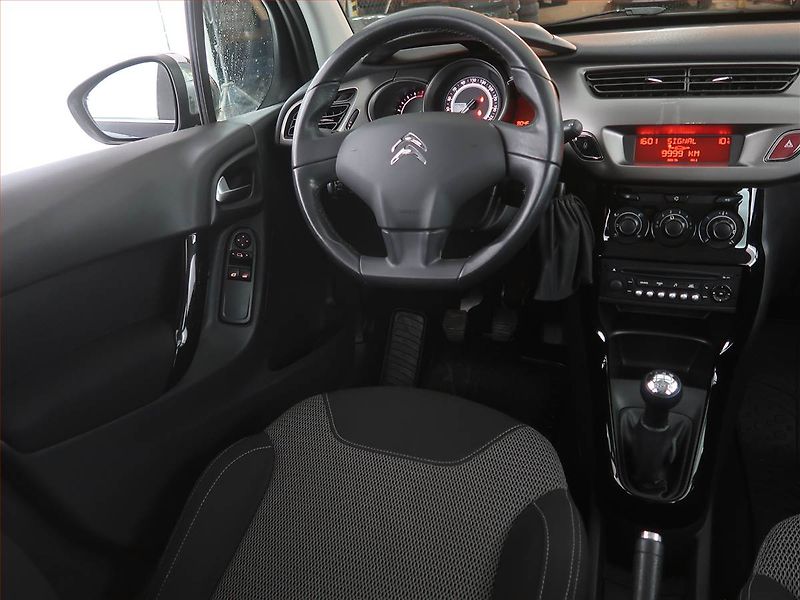 Citroën C3 (2014) 1.2 VTi, po STK, pěkný stav - fotka 7 z 15