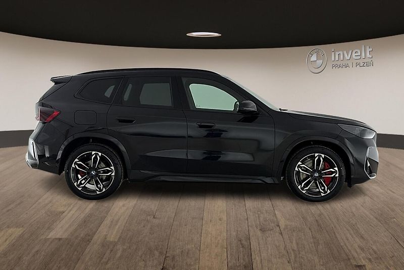 BMW X1 xDrive20d - fotka 2 z 24