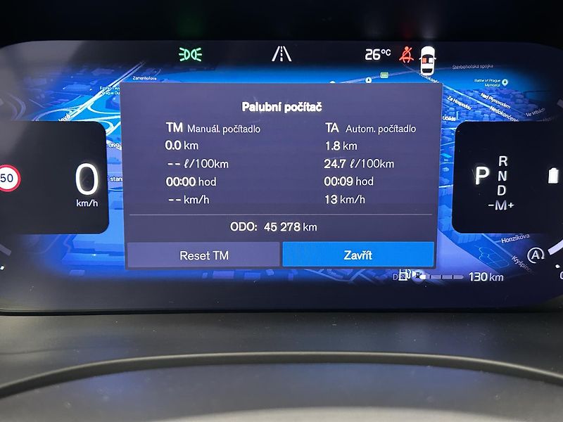 Volvo XC60 2.0  B5 4x4 Plus - fotka 18 z 27