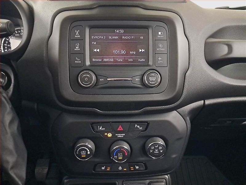 Jeep Renegade (2021) 1.0 T-GDI, Serv.kniha - fotka 12 z 16