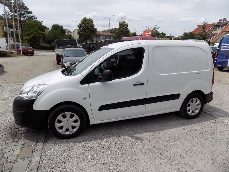 Peugeot Partner 1,6 HDI 73 KW KLIMA, TEMP, ČR - fotka 17 z 44