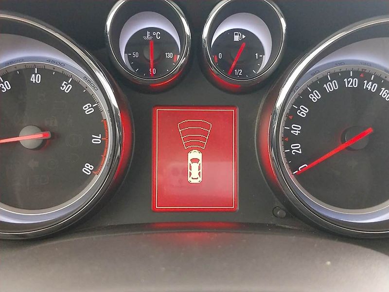 Opel Astra (2013) 1.4 T, ČR,1.maj, Tempomat - fotka 18 z 18