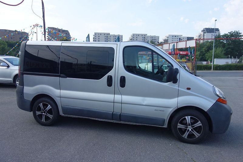 Renault Trafic 1,9DCi 74 kW 8 míst !! - fotka 4 z 33