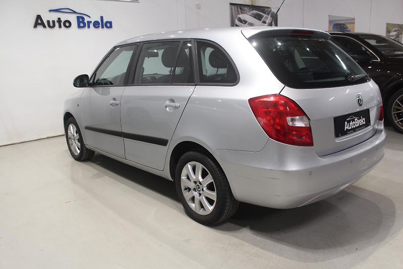 Škoda Fabia (2011) 1.2TSI 63kW Klima  - fotka 10 z 27