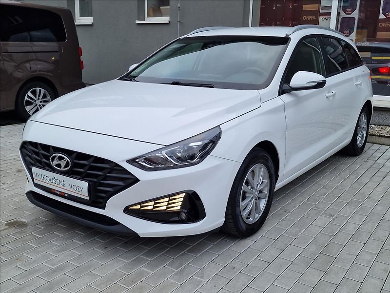 Hyundai i30 1.0 T-Gdi Comfort,ČR,1.Maj - fotka 5 z 47