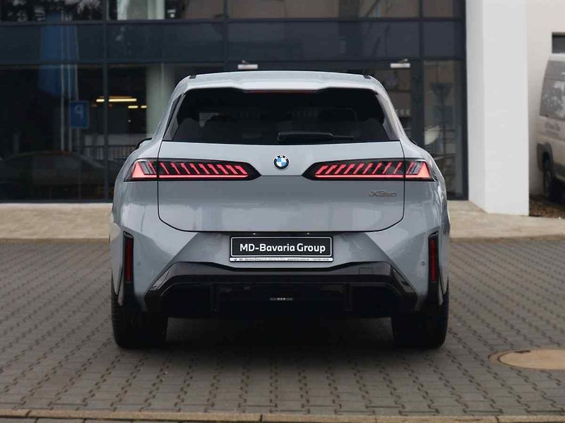 BMW iX3 - fotka 5 z 10
