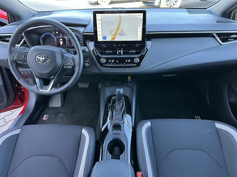 Toyota Corolla TS 2.0 HEV GR DYNAMIC JBL - fotka 9 z 26